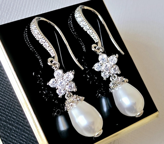 Pearl Bridal Earrings, White Teardrop Pearl Chandelier Earrings