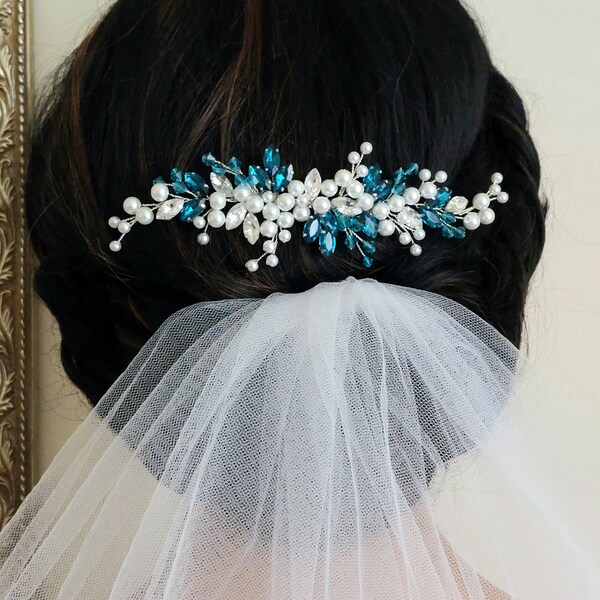 Teal White Wedding Hair Comb, Peacock Crystal Pearl Side Hair Comb, indicolite White Hairpiece, Wedding Hair Accessories, Bridal Headpiece