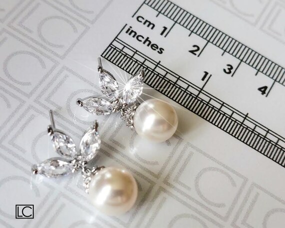 Orecchini a bottone vintage in argento sterling con perle finte e zirconi cubici - Italia