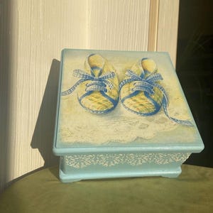 Children&#39;s decoupage box (Handmade)