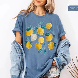 Lemon Graphic Shirt – Vintage Fruit Print Tee, Citrus Summer Tee, Retro Botanical Lemon Tee, Cute Lemonade Shirt Gift Idea, Cute Garden Gift
