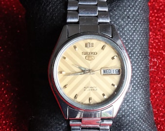 Original Seiko 5 Automatic 7019A Movement Men&#39;s  Wrist Vintage Watch