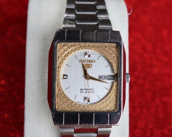 Unique 23 Jewels Vintage Seiko 5 Automatic Movement | Men’s Auto Watch | Collectors Japan Model