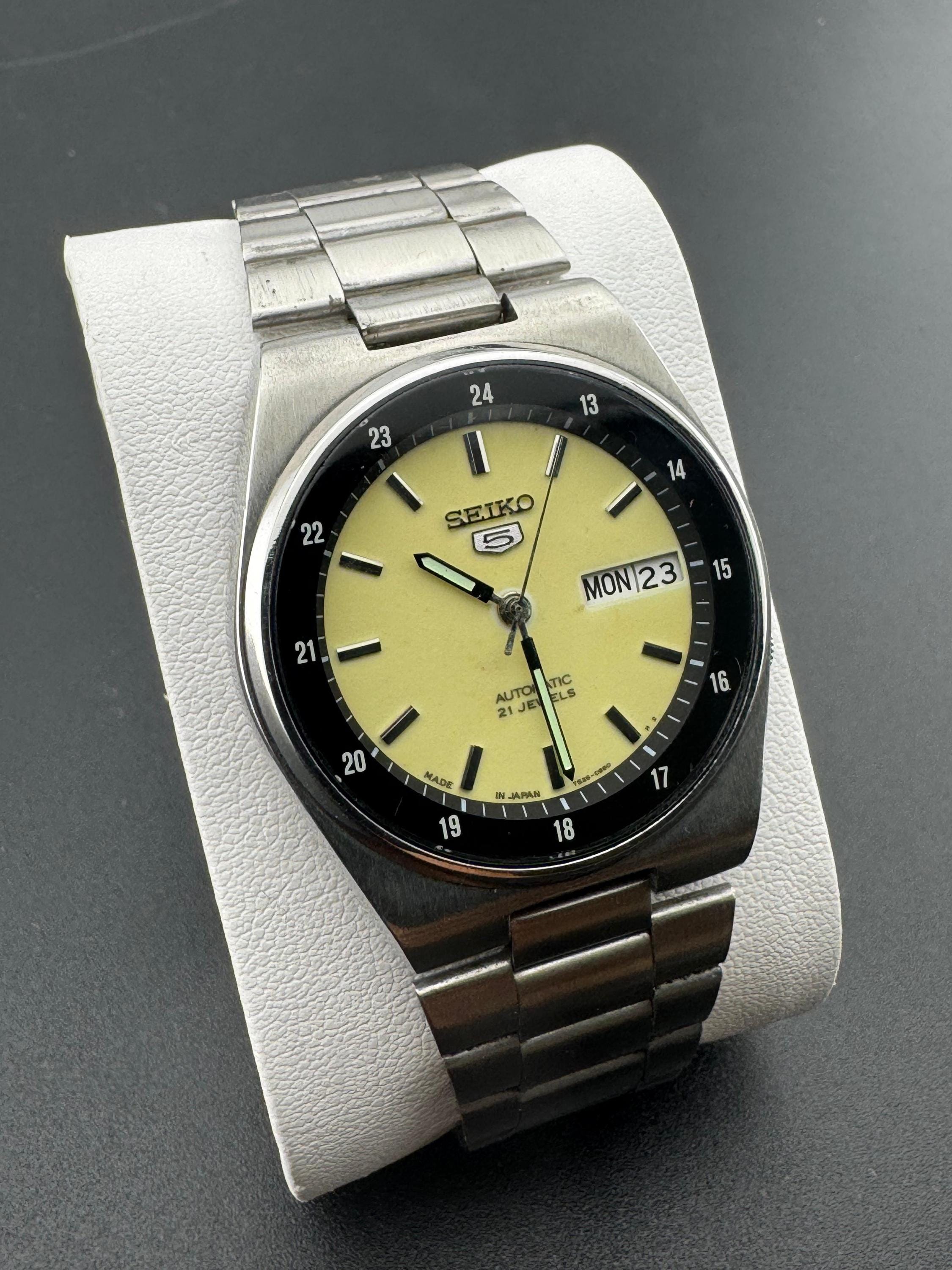 Seiko 5 Automatic 21 Jewels - Vintage Wrist Watch - Made in Japan