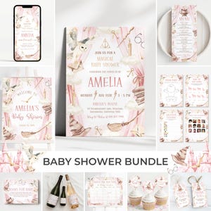 Könnte beinhalten: Ein Babyparty-Bundle mit magischem Thema. Das Set enthält Einladungen, ein Willkommensschild, Menü, Spiele, Cupcake-Topper und Dankeskarten. Das Farbschema ist zartrosa und beige mit Illustrationen von Hut, Eule und Besen.