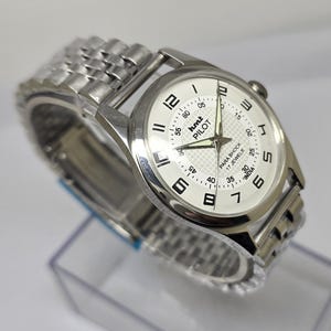 Vintage HMT Refurbished Pilot White Dial Men&#39;s Watch 17 Jewels Para Shock Hand Winding Mechanical Transparent Back Case  Timepiece India