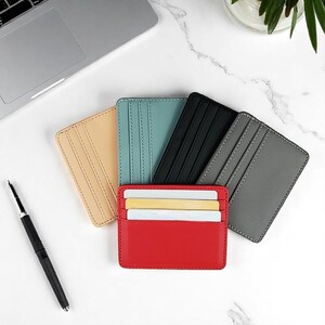 Slim Leather Card Holder – 5 Slots Wallet – ID & Credit Card Case – Custom Initials – Minimalist Card Organizer