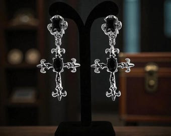 Schwarze Hängeohrringe mit Gotischem Kreuz | Luxus Punk Modeschmuck für Frauen | Atemberaubende Statement Ohrringe | Perfektes Geschenk