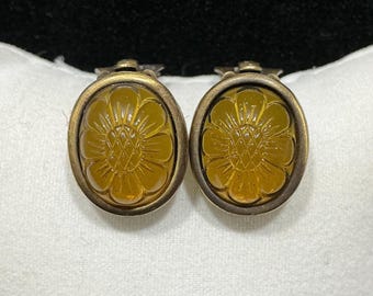 Oscar de la Renta Oval Clip Earrings
