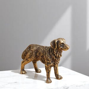 Figura de perro de latón: Estatua dorada de animal, escultura coleccionable de mascota