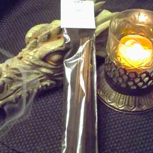 QUEEN OF PUNK Scent Hand Dipped Stick Incense--Sweet and Spicy!