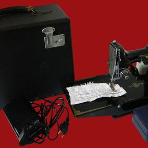 1936 Singer 221 fjäderlätt symaskin
