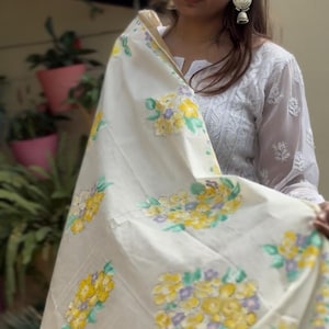 Hand painted organza dupatta | customised floral design | scarf. Beautiful Hand Painted Dupattas for Weddings/Events