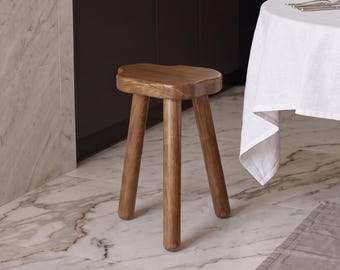 Taburete de tres patas, silla trípode hecha a mano, soporte rústico para plantas, decoración escandinava de madera