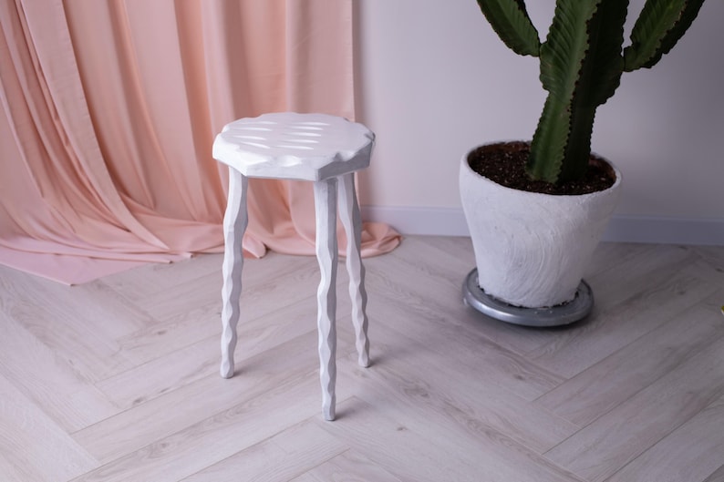 Plant Lover Gift, Wooden Plant Stand Pedestal, Tripod Plant Stand, Indoor Decor