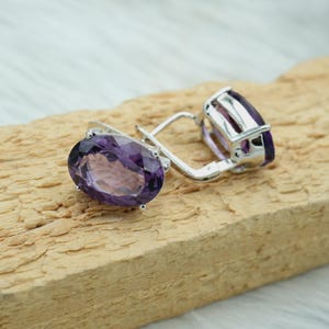 10 x 14 mm Oval geschnittene Amethyst Ohrstecker lila Amethyst Latch Back Silber Ohrringe, Amethyst Silber Ohrringe, Geschenk für Frau, perfektes Geschenk für sie,