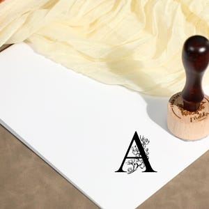 Wedding Logo Stamp,Custom Stamp for Weddings,Initial Stamp,Custom Wedding Gift ,Engagement Gift,Custom Favor Stamp,Handmade Wedding Stamp