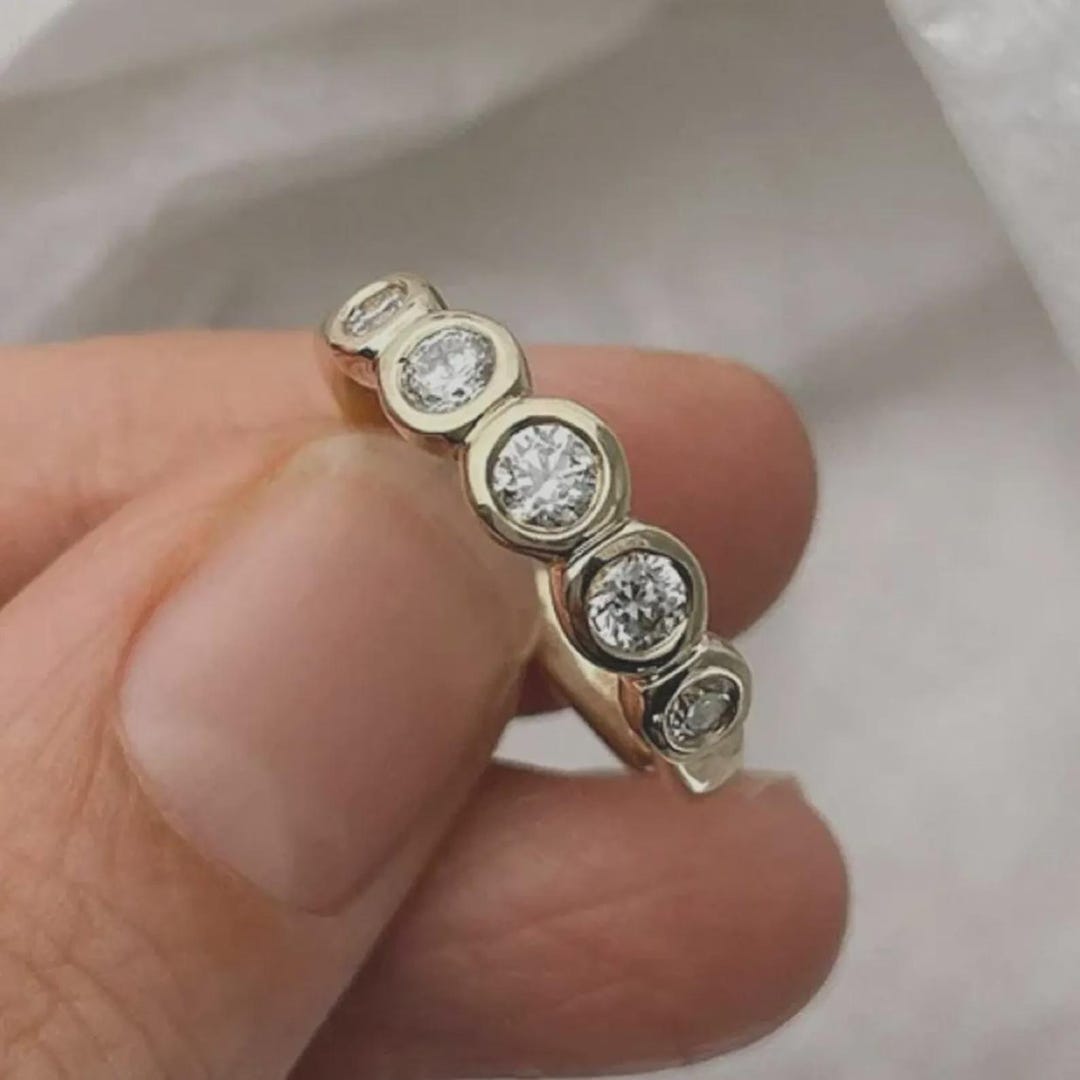 Bezel Set Round Cut Moissanite Wedding Band Half Eternity Round Diamond ...