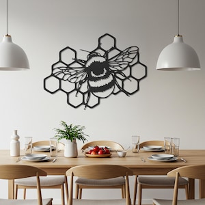 Bee Metal Wall Art – Honeycomb and Bee Metal Decor, Modern Rustic Insect Wall Sculpture for Bedroom, Garden Room or Eco-Lover Gifts