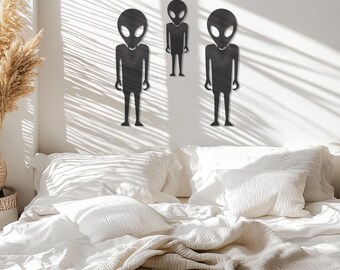 Alien Familie Metall Wandkunst: Moderne Sci-Fi Dekoration