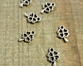 Shamrock Charms Clover Charms 4 Leaf Clover Charms Antiqued Silver Clover Charms Clover Pendants Heart Clover Charm Good Luck Charms 10pcs