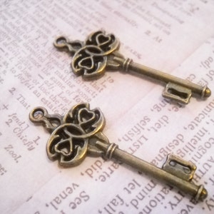 Skeleton Key Pendants Antiqued Bronze Key Charms Wholesale Keys Bulk Skeleton Keys 45mm 2 Sided Steampunk Keys 10pcs