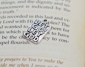 Cita encantos let Go y deje que Dios encantos palabra colgantes plata palabra encantos estampadas palabra encantos 30pcs 20mm PREORDER