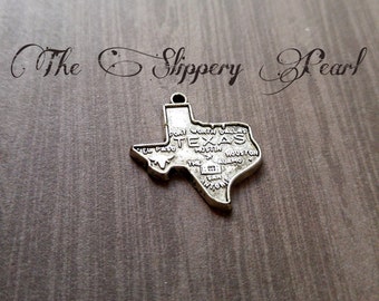 Texas Charms Texas Pendants State of Texas Map Charms State Charms Antiqued Silver Texas Charms Highly Detailed TX 2 pieces