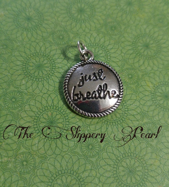Spanish Quote Pendant Connector Antiqued Silver Link Charm VALUE WHAT YOU HAVE