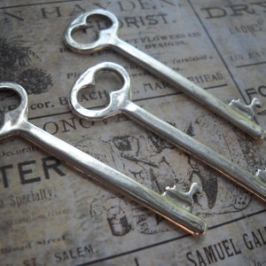 Antique Skeleton Keys From Spain and Portugal 5.5 to 10 Cm 2-4 Inches.  Antique, Not Reproduction Price is per Key. Same Price 