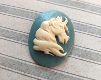 Unicorn Cameo Oval Cabochon 40x30 Fairy Tale Cabochon Unicorn Jewlery Cabochon Large Oval Flat back Resin Oval Blue Unicorn Flat back