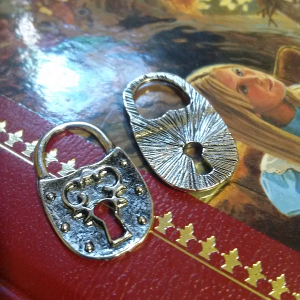 Steampunk Lock Pendants Antiqued Silver Keyhole Pendants Key Hole Padlock 2 pieces