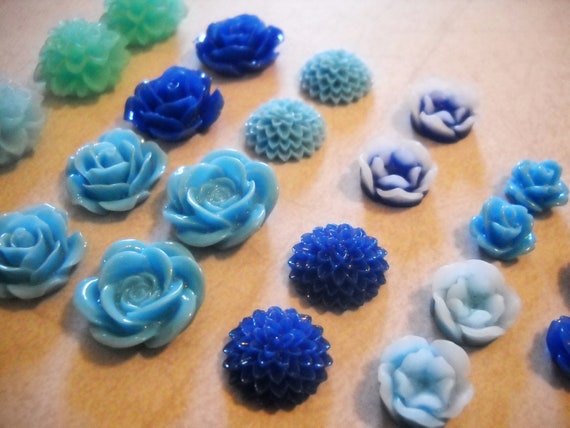 20 Flower Cabochons Resin Flower Flat Backs Assorted Cabochons Resin Cabochons