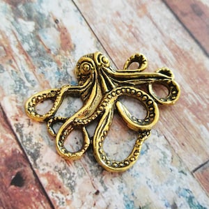 Kraken Pendant Connector Cabochon Large Octopus Charm Antiqued Gold Octopus Charm Octopus Link Steampunk Kraken Octopus