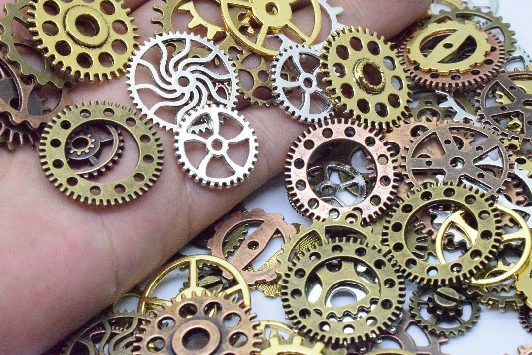 20 Assorted Mixed Gears Steampunk Clock Cog Gold Finish 10mm-26mm Bulk Lot  Set