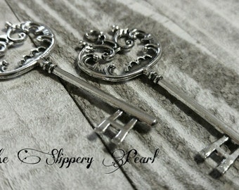 Skeleton Keys Antiqued Silver Keys Big Keys Large Key Pendant Steampunk Keys Wedding Keys 68mm 2.67" 2 pieces Double Sided Big Keys