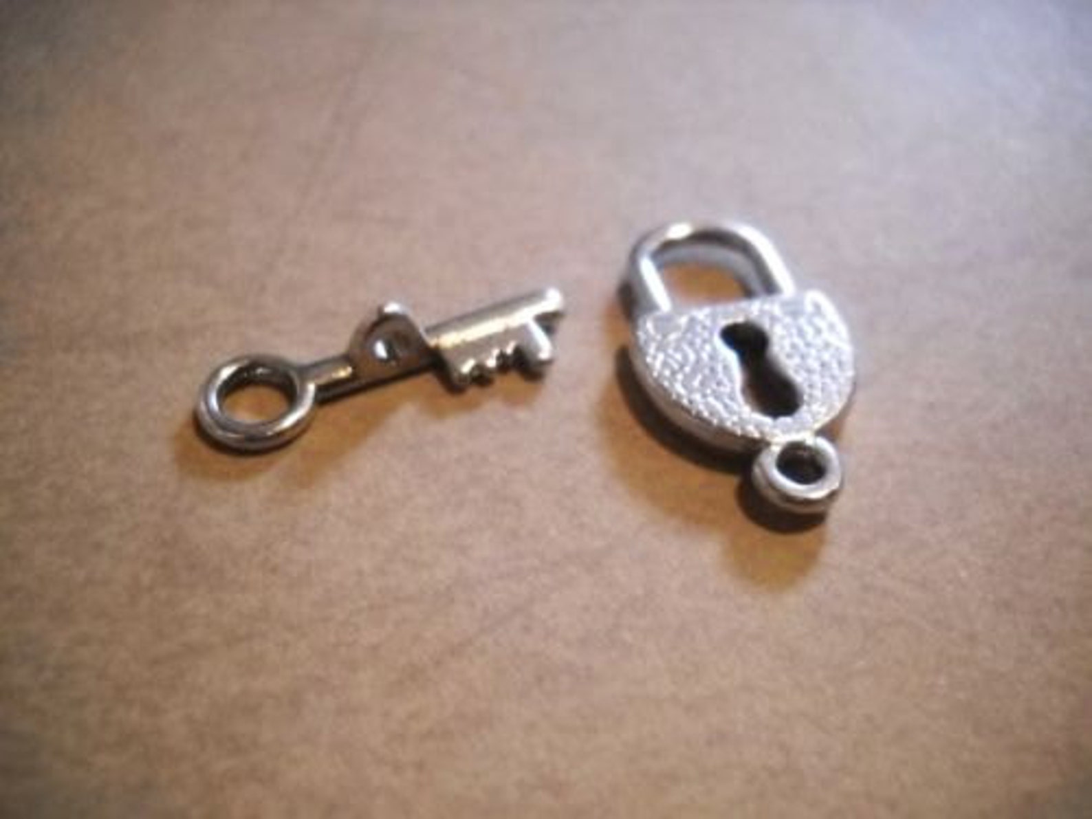 Shell Clasp Key Toggle Clasps Lock Toggle Clasps Key and Key Hole Clasps Steampunk ...