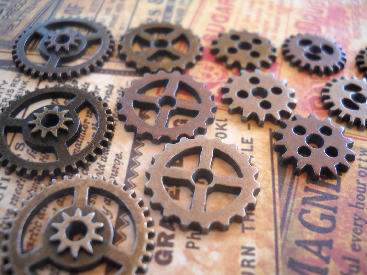  ArrowSarah Steampunk Watch Pieces and Parts - 75 Plus Pieces of  Vintage Gears, Wheels, cogs, Hands, Crowns, Stems, etc.