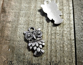 Owl Charms Owl Pendants Silver Owl Charms Bird Charms Halloween Charms Halloween Owl Charms Antiqued Silver Charms 10pcs