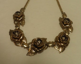 vintage necklace Gold Roses with Rhinestone centers, chain, Estate jewelry