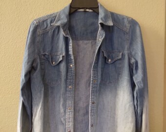 Ombre' bleach dyed 100% soft Cotton Denim shirt, Size woman's XS, Snap front/patch pockets