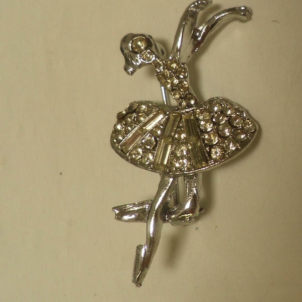 vintage Silvertone and Rhinestone Figurative Ice Skater Brooch