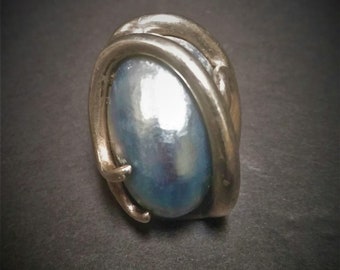 Silver and Shell Cabochon Statement Ring, Size 9, blue and silver