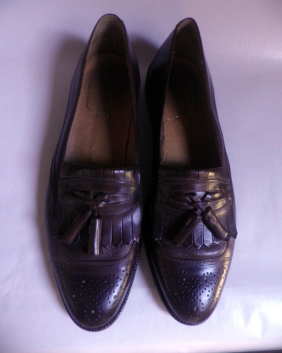 Men's Italian LEATHER slip-on dress shoes, Wing Tip with Kittie and Tassels, Brown, Size 12 N