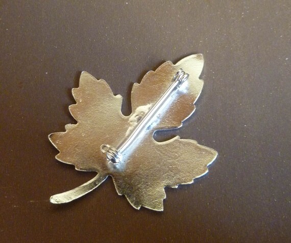 Silver Maple Leaf Brooch / Pin - image 3