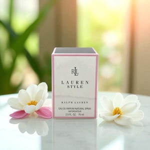 Ralph Lauren // Lauren Style Eau-parfum 75 ml/2,5 fl.oz. Het ultieme magnoliaparfum! Stopgezet.
