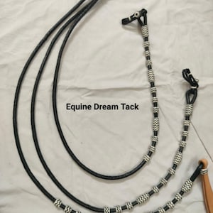 Rênes canon en cuir tressé tressé à la main en cuir brut naturel avec boutons-pression en cuir.