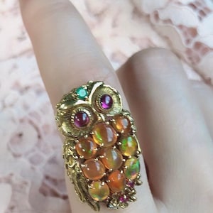 18K yellow solid Gold Australian Natural Crystal Opal owl Pendant,Vintage Crystal opal jewelry,Japanese pre-owned opal jewelry,birthday gift