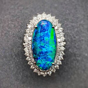 Vintage 18K solid Gold australischer Boulder Opal Ring mit Diamanten - 100% natürlicher Opal, Luxusschmuck, japanische Antiquität