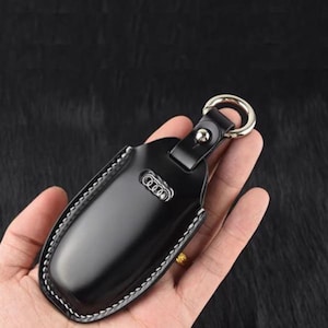 Universal Audi Key Cover – Shell Cordovan Leather Skin for A4 A6 A7 A8L Q4 e-tron Q7 Q8, Snap